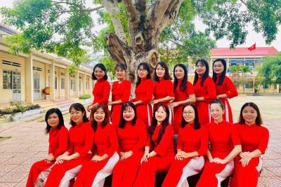 HOẠT ĐỘNG KỶ NIỆM NGÀY QUỐC TẾ PHỤ NỮ 8/3 CỦA CÔNG ĐOÀN TRƯỜNG THCS HOÀNG HOA THÁM